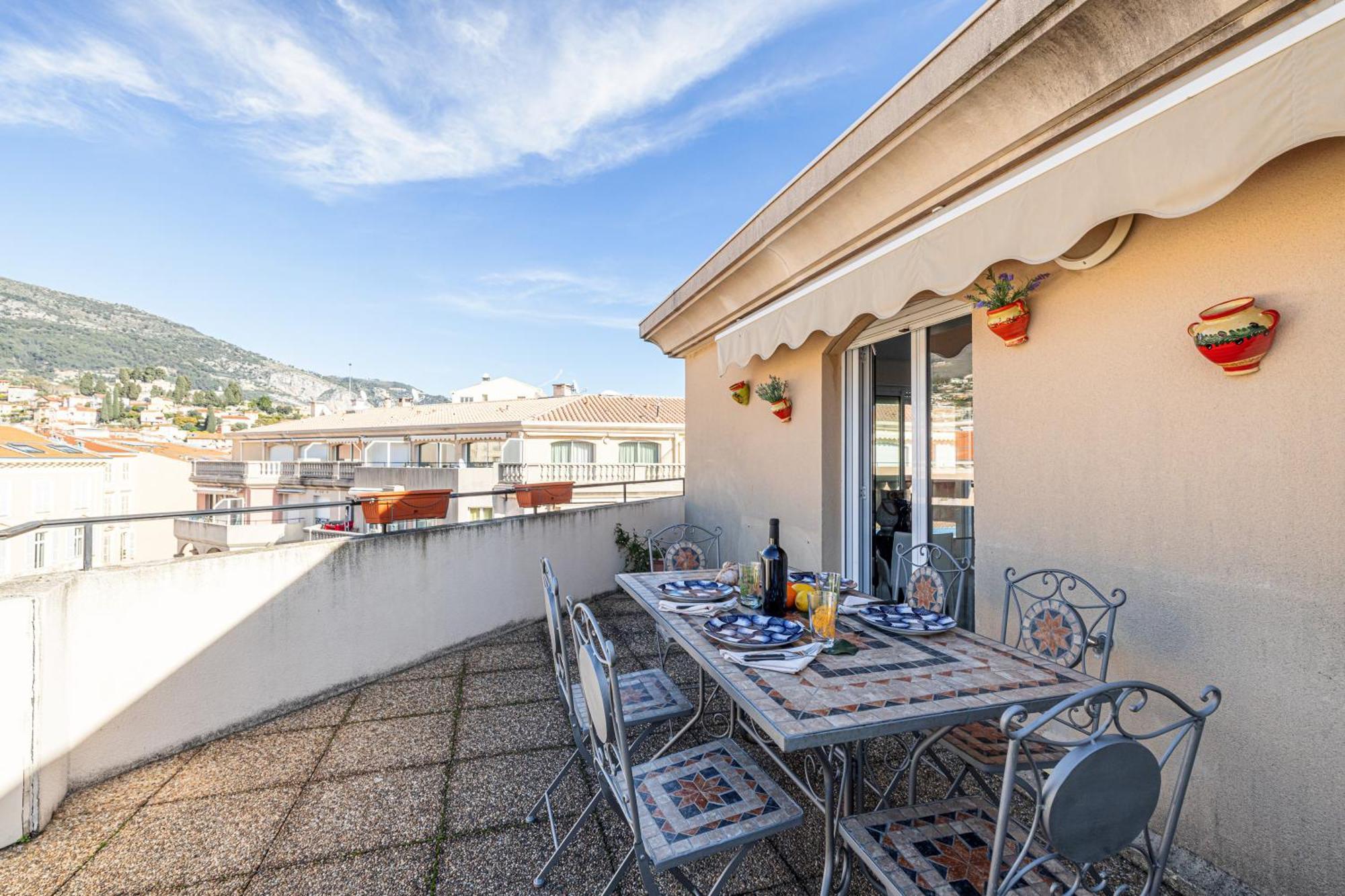 Victoria Bergamote Attic - Happy Rentals Menton Exteriér fotografie