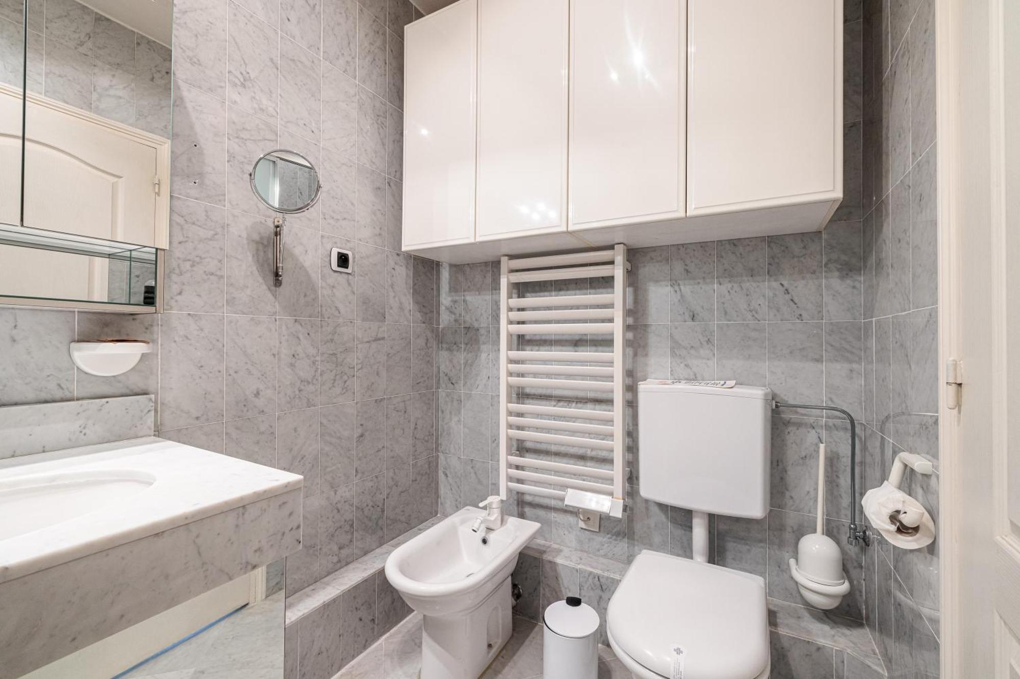 Victoria Bergamote Attic - Happy Rentals Menton Exteriér fotografie
