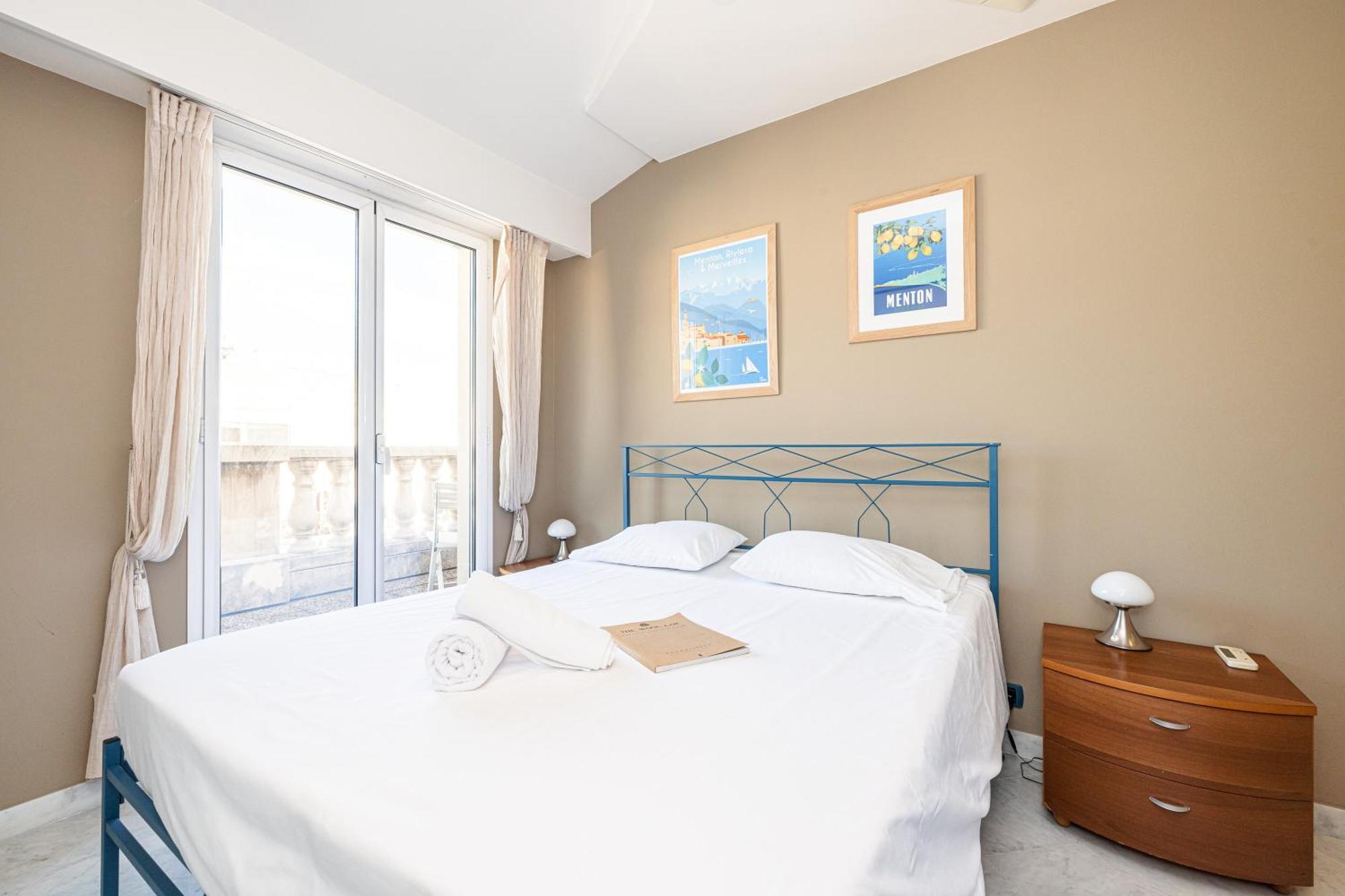 Victoria Bergamote Attic - Happy Rentals Menton Exteriér fotografie