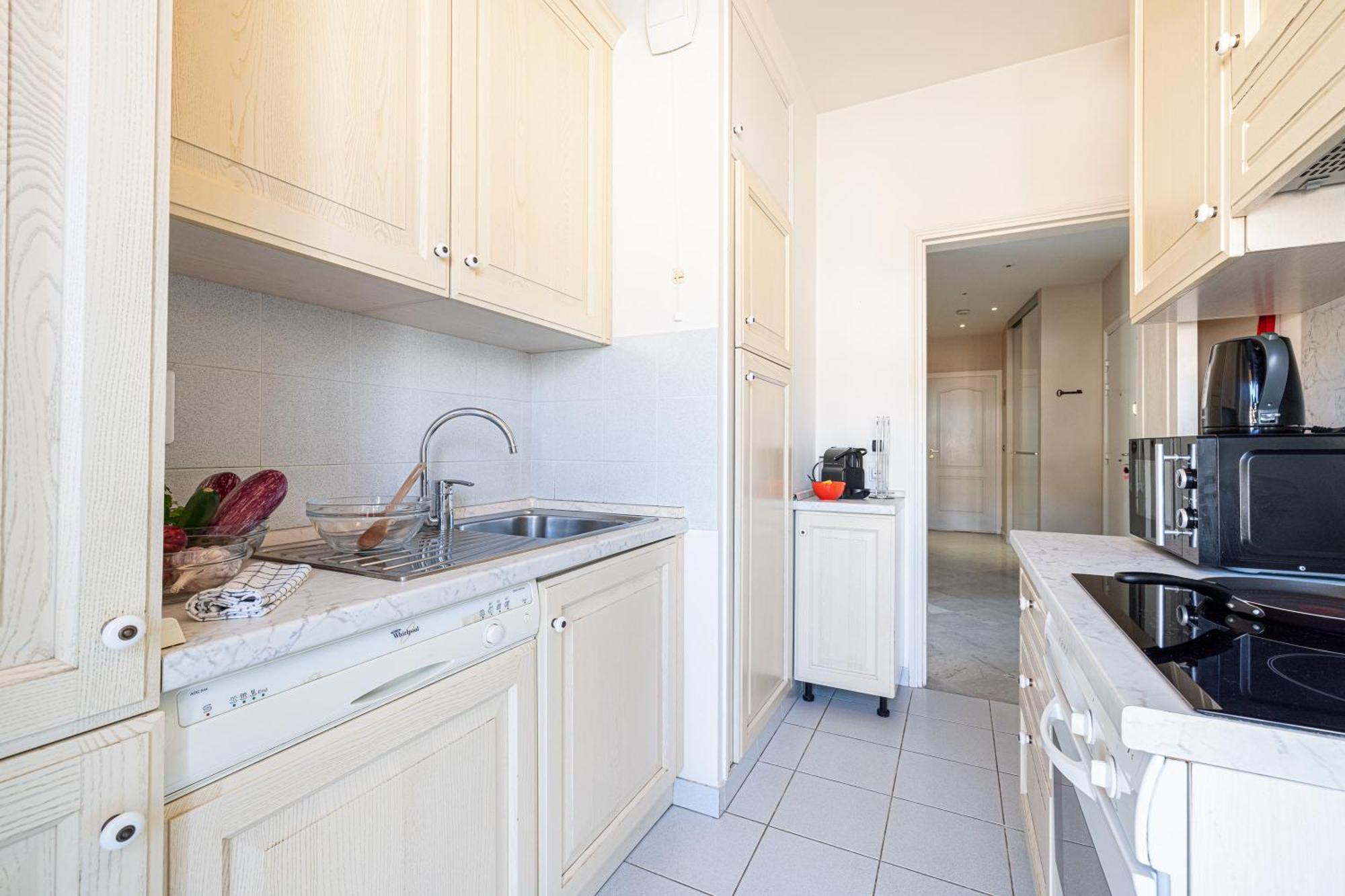Victoria Bergamote Attic - Happy Rentals Menton Exteriér fotografie